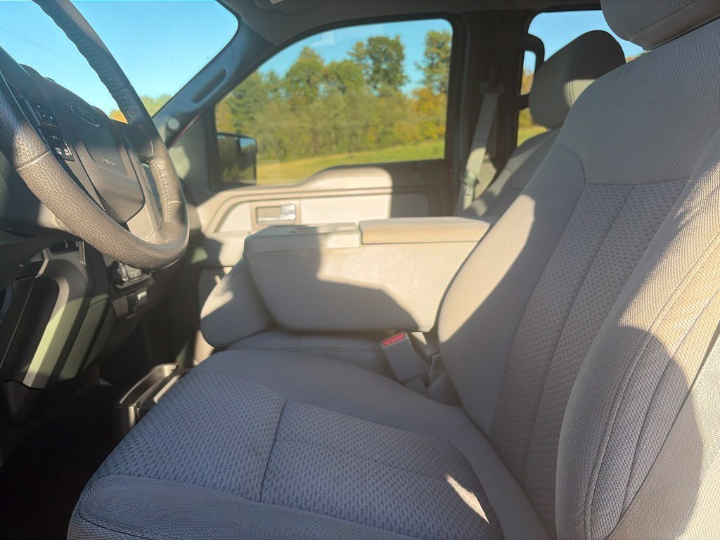 Used 2014 Red Ford XL image 17