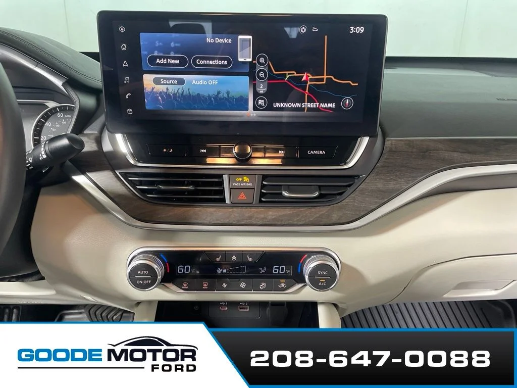 Used 2024 White Nissan 2.5 SL image 15