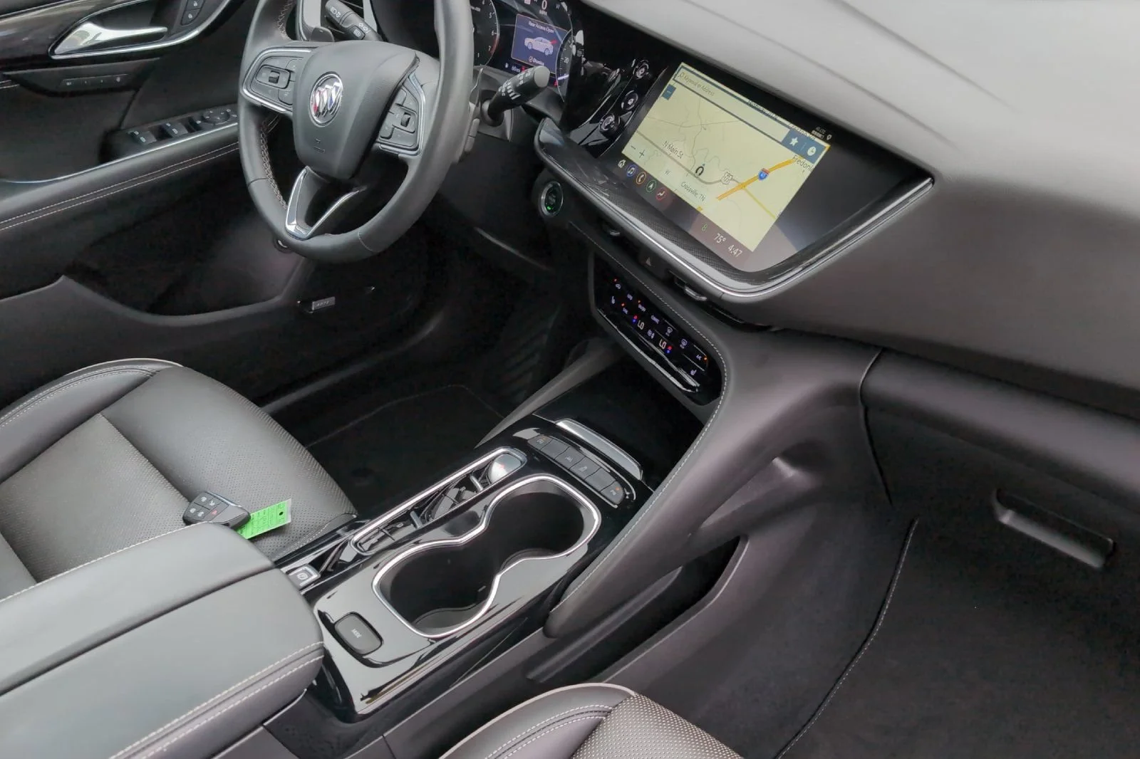 Used 2022 EBONY TWILIGHT METALLIC Buick Essence image 17