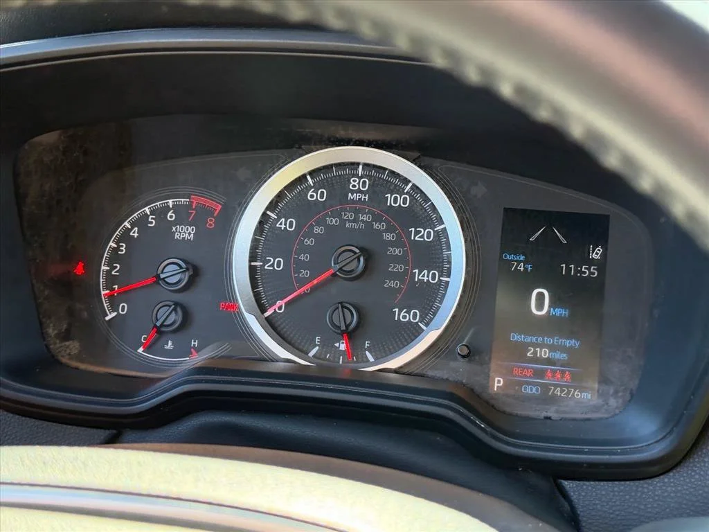 Used 2022 White Toyota SE Nightshade image 22