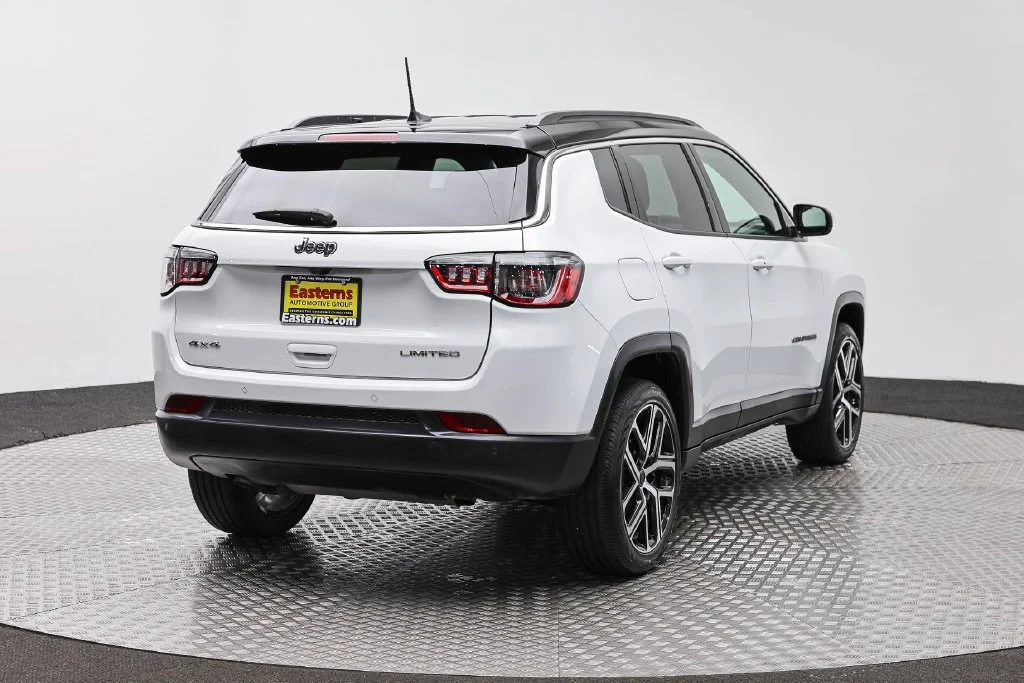Certified Used 2025 White Jeep Limited image 5