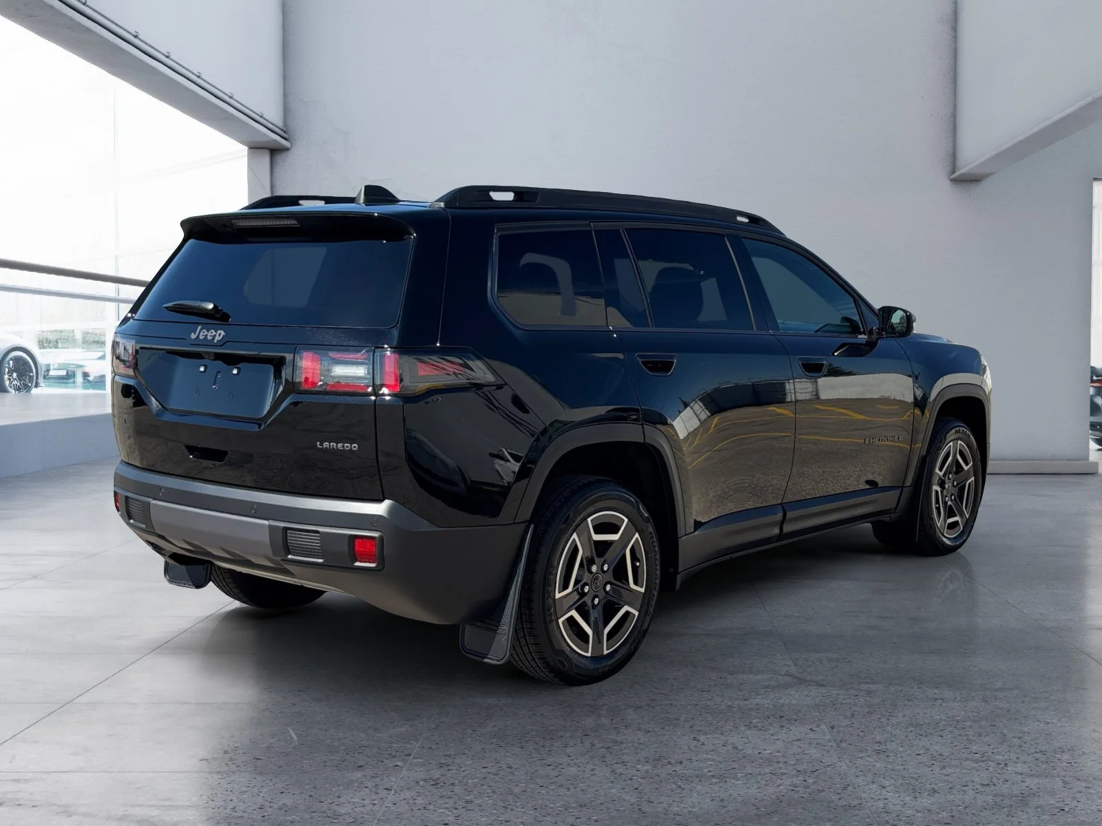 New 2026 Diamond Black Crystal Pearl Jeep Laredo image 5