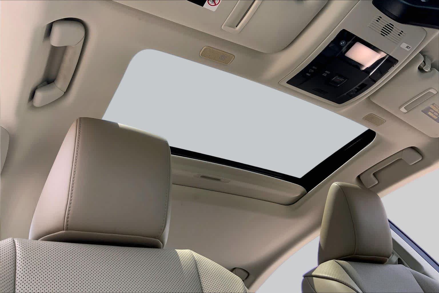 Used 2019 Nightfall Mica Lexus  image 14