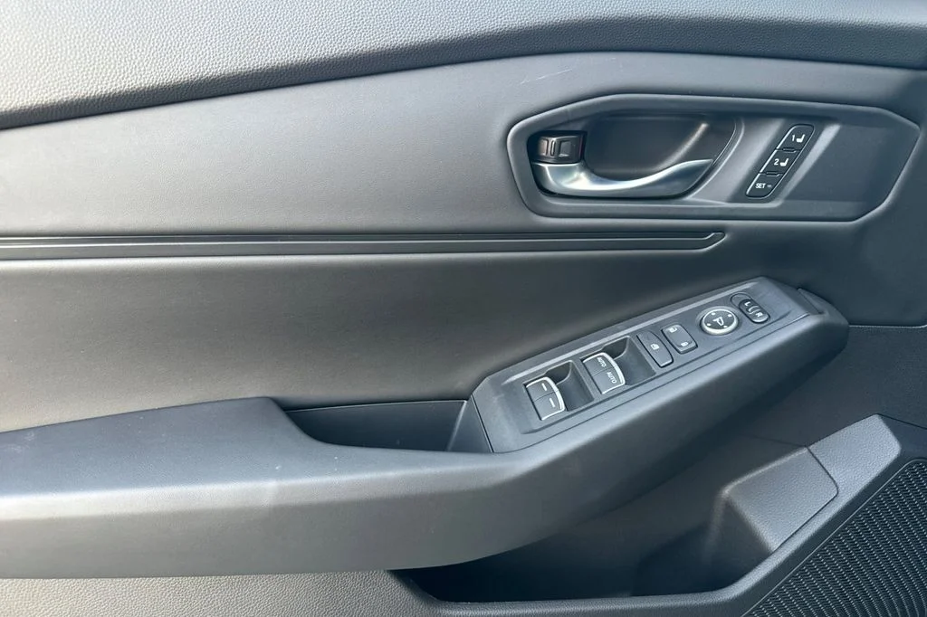 New 2025 Canyon River Blue Metallic Honda EX-L image 11