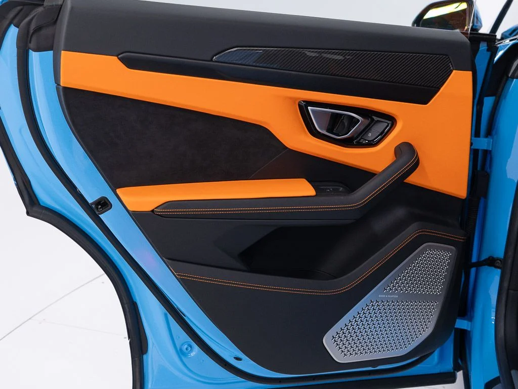 Used 2022 Blu Cepheus Lamborghini  image 22