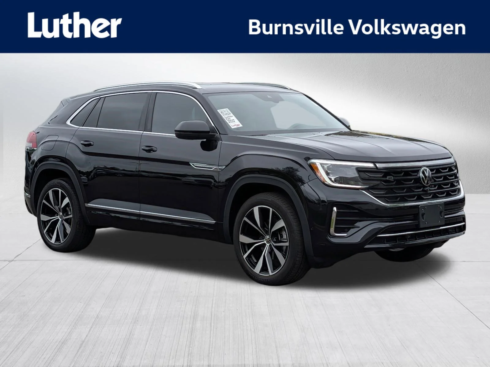 2024 Volkswagen Atlas Cross Sport 2.0T SEL Premium R-Line 4MOTION's photo