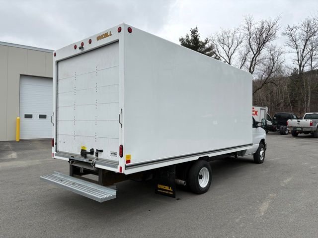 New 2026 Oxford White Ford E-450 DRW image 7