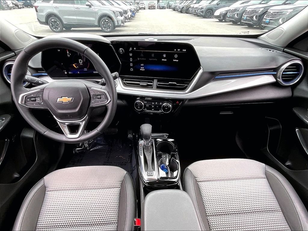 Used 2024 Sterling Gray Metallic Chevrolet LT image 20