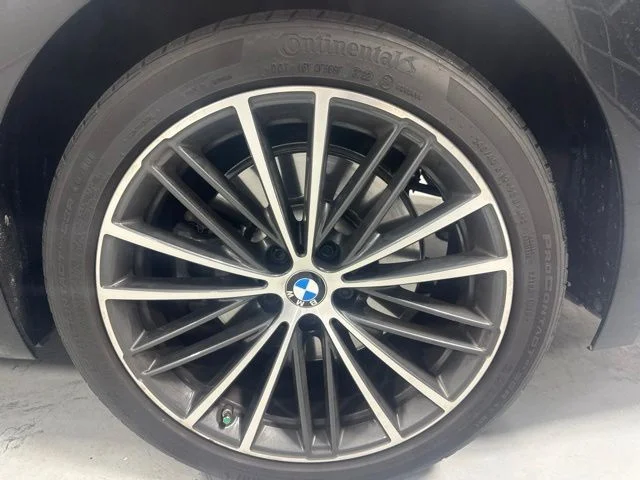 Used 2023 Black BMW 540i image 9