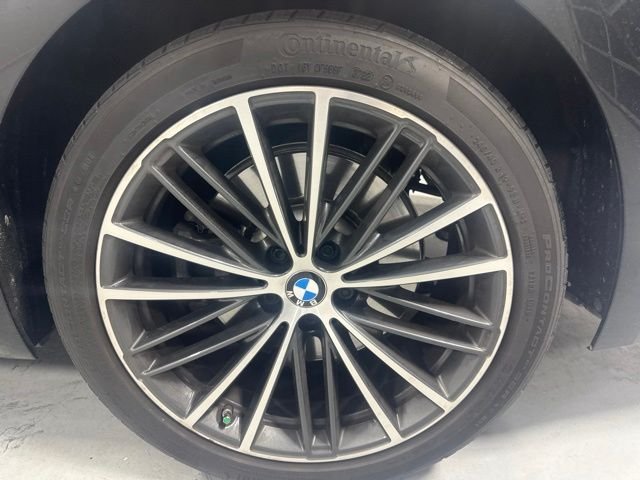 Used 2023 Black BMW 540i image 9