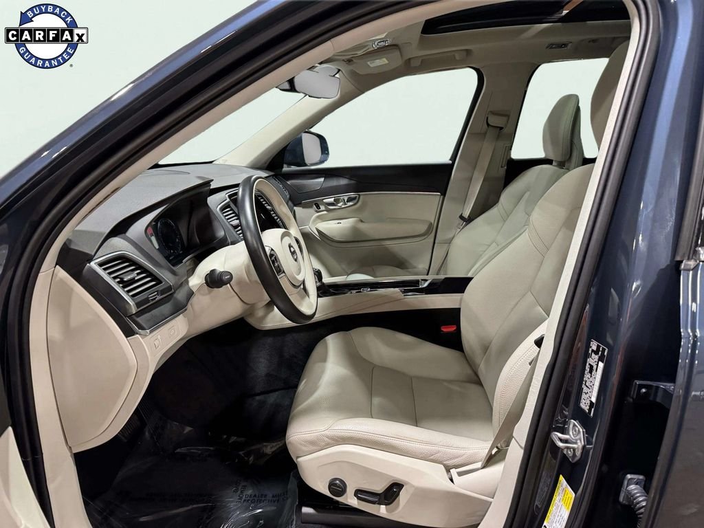 Used 2020 Denim Blue Metallic Volvo T5 Momentum image 23