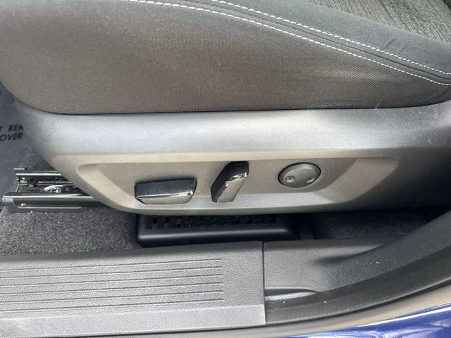 2023 Nissan Rogue SV - Photo 12