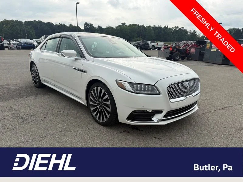 Used 2017 White Lincoln Black Label image 1