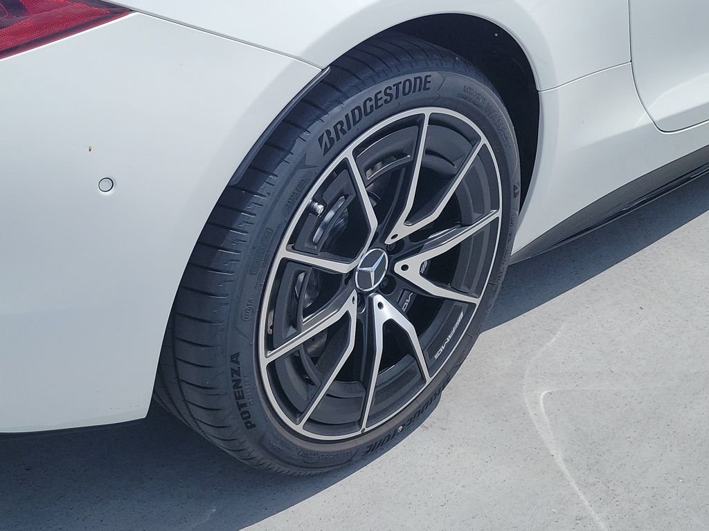 New 2027 MANUFAKTUR Moonlight White Metallic Mercedes-Benz AMG® SL 43 Roadster image 34