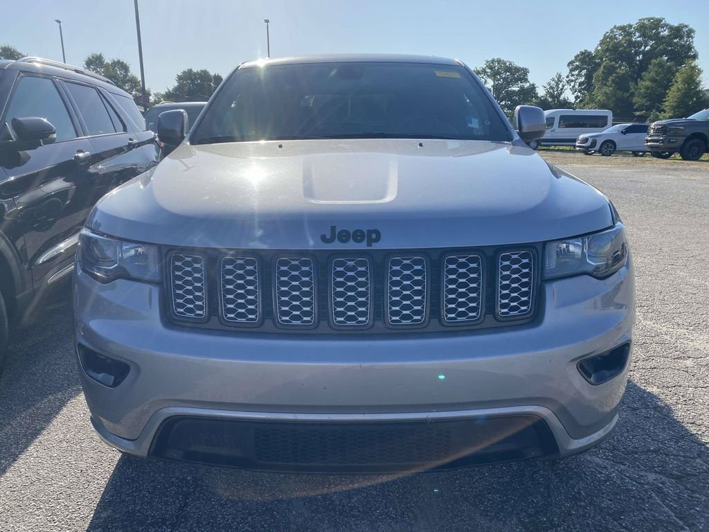 Used 2021 Billet Silver Metallic Jeep Laredo X image 2