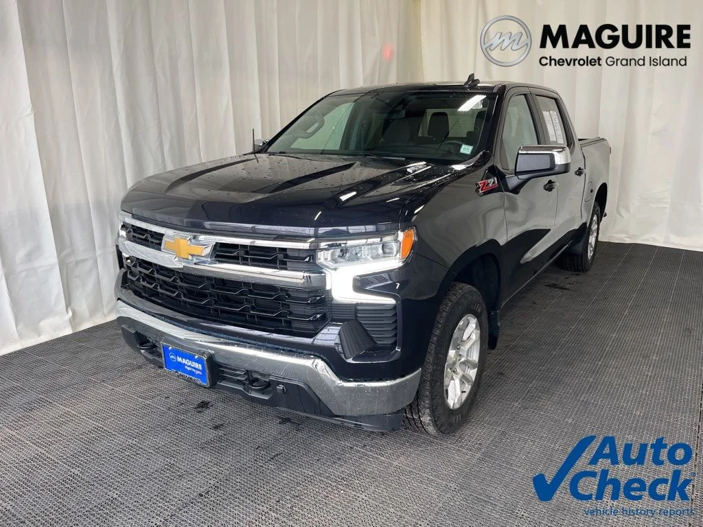 Used 2023 Gray Chevrolet LT image 1