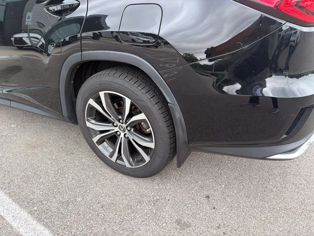 Used 2019 Obsidian Lexus 350L Luxury image 18