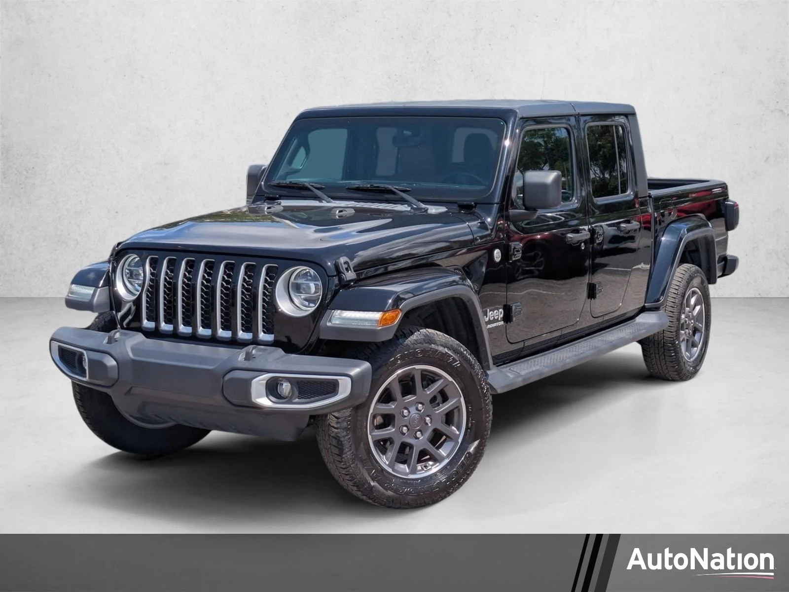 2020 Jeep Gladiator Overland's photo