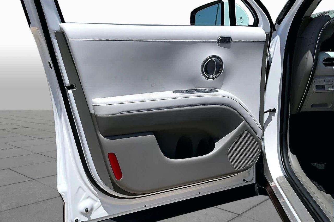 New 2026 Creamy White Pearl Hyundai Limited image 10