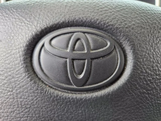 Used 2007 Blue Toyota  image 30