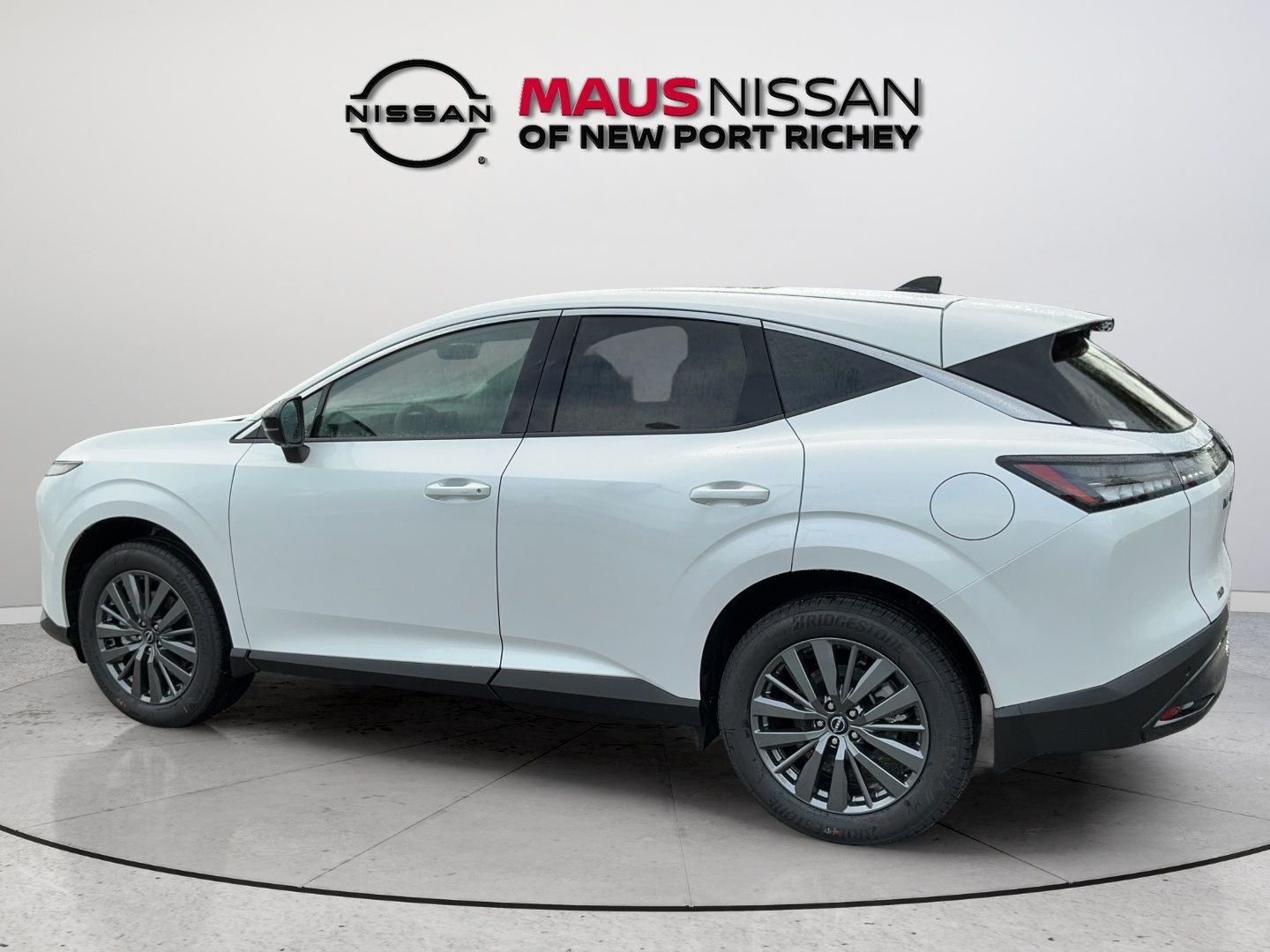 New 2026 White Nissan SL image 7