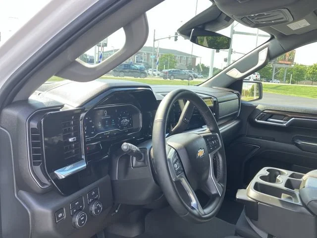 2023 Chevrolet Silverado 1500 LT - Photo 10