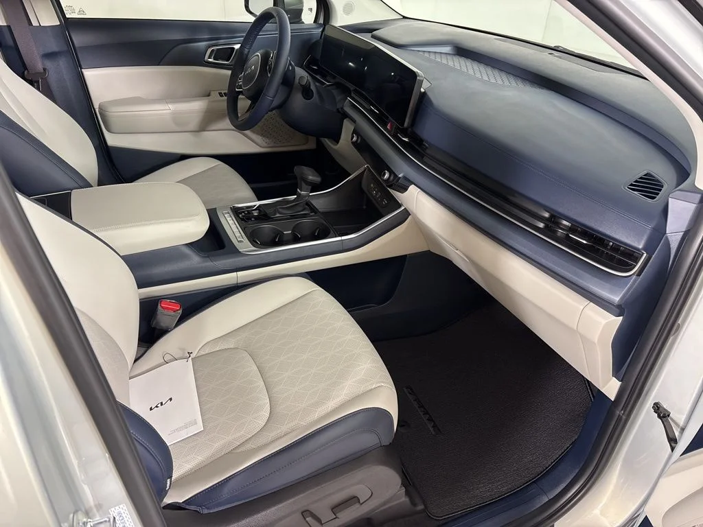 New 2026 Silver Kia EX image 19