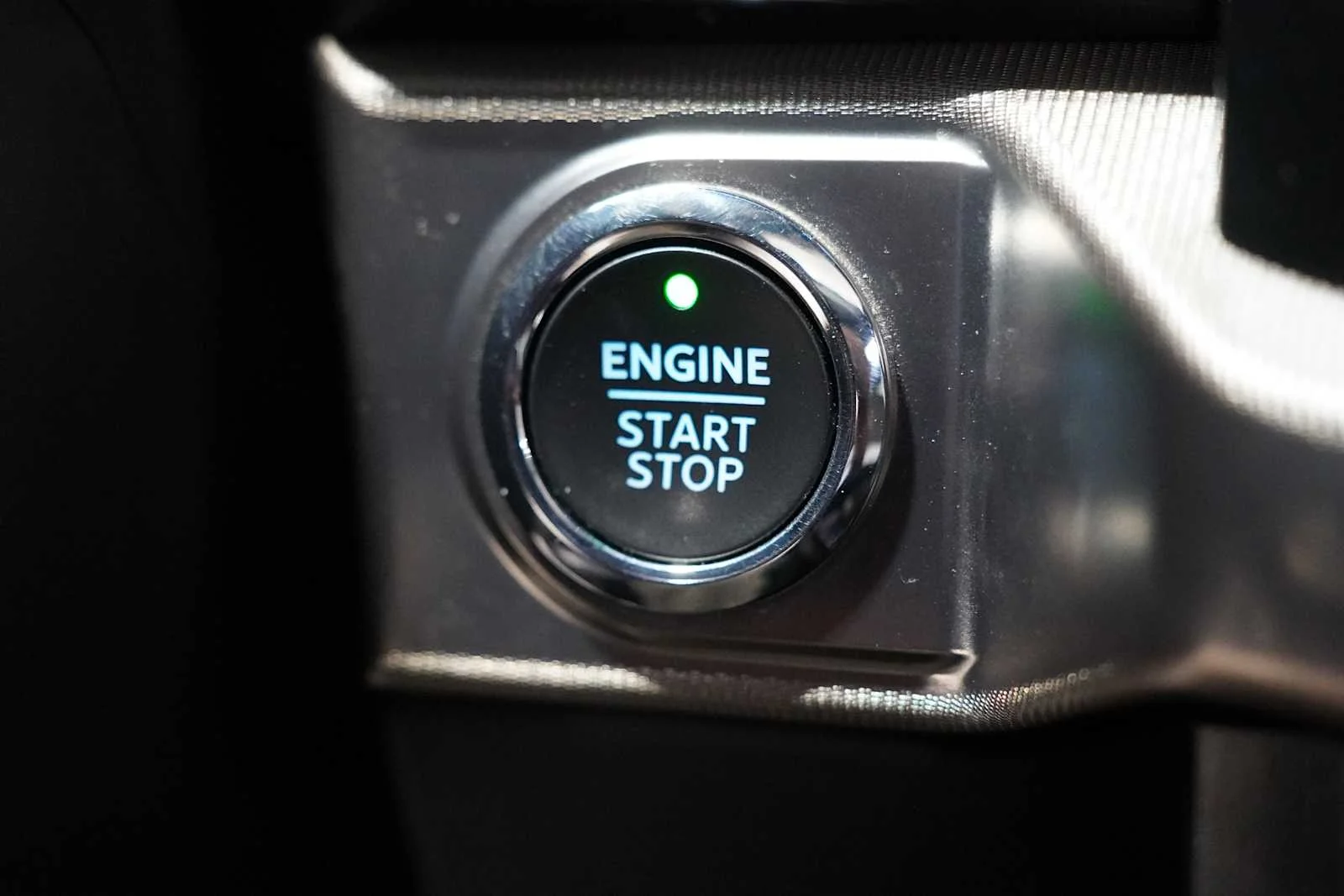 Used 2023 Iconic Silver Metallic Ford Raptor image 19