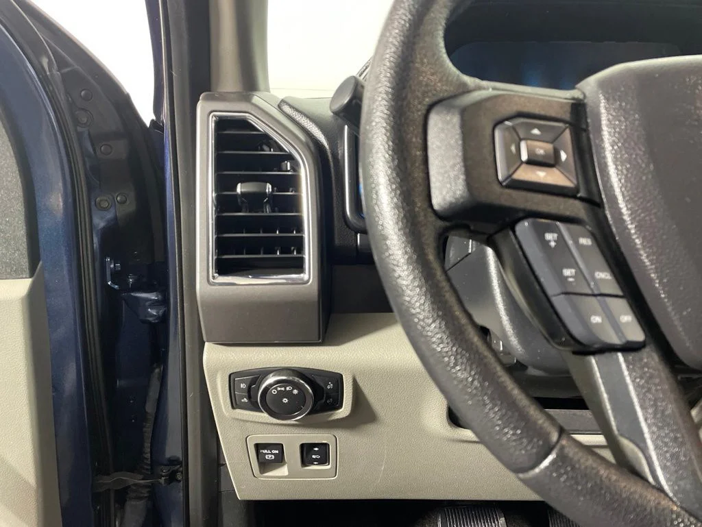 Used 2016 Blue Ford XLT image 14