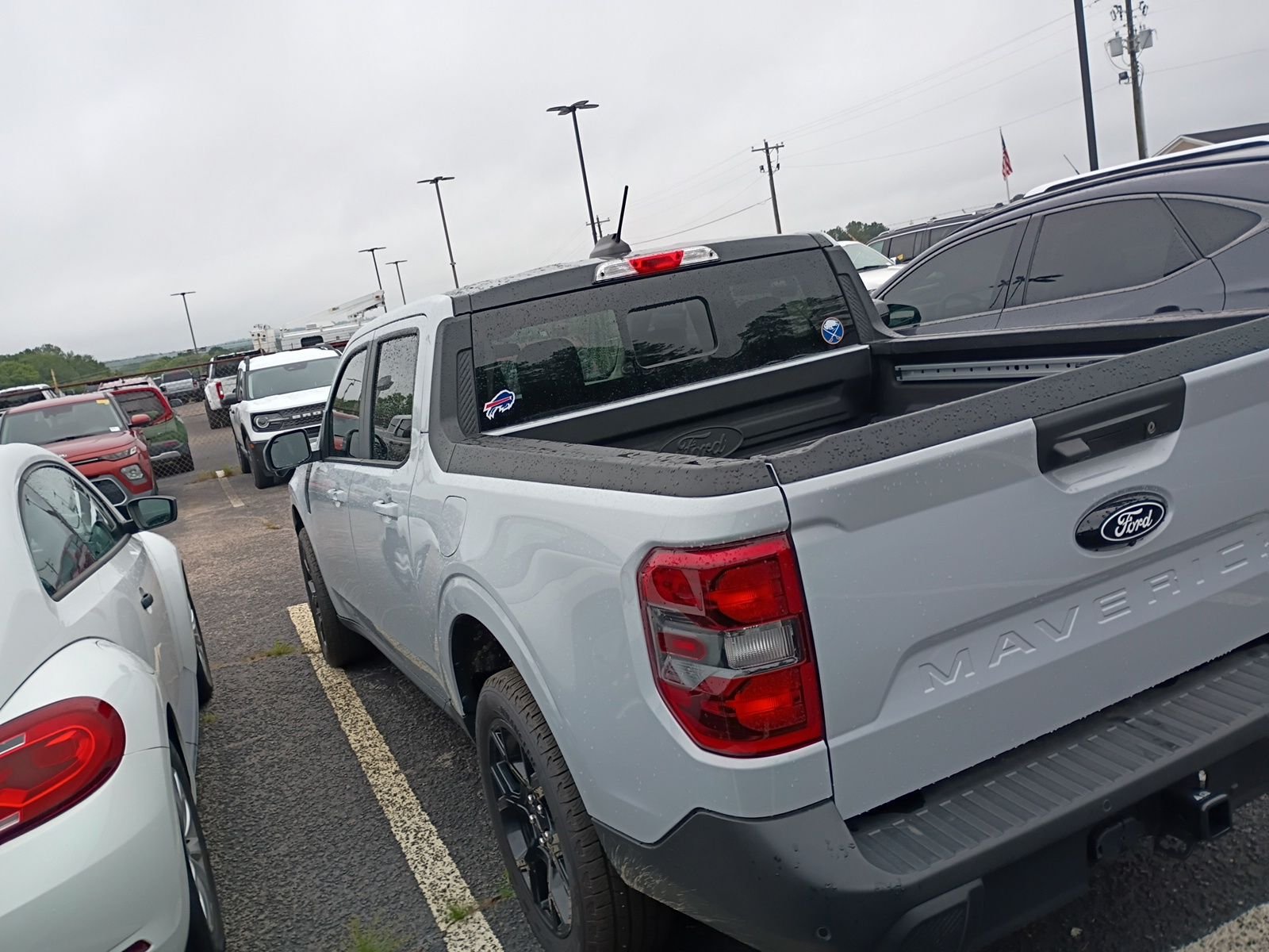 Used 2025 White Ford Lariat image 6