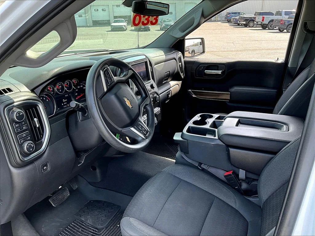Used 2020 White Chevrolet LT image 7