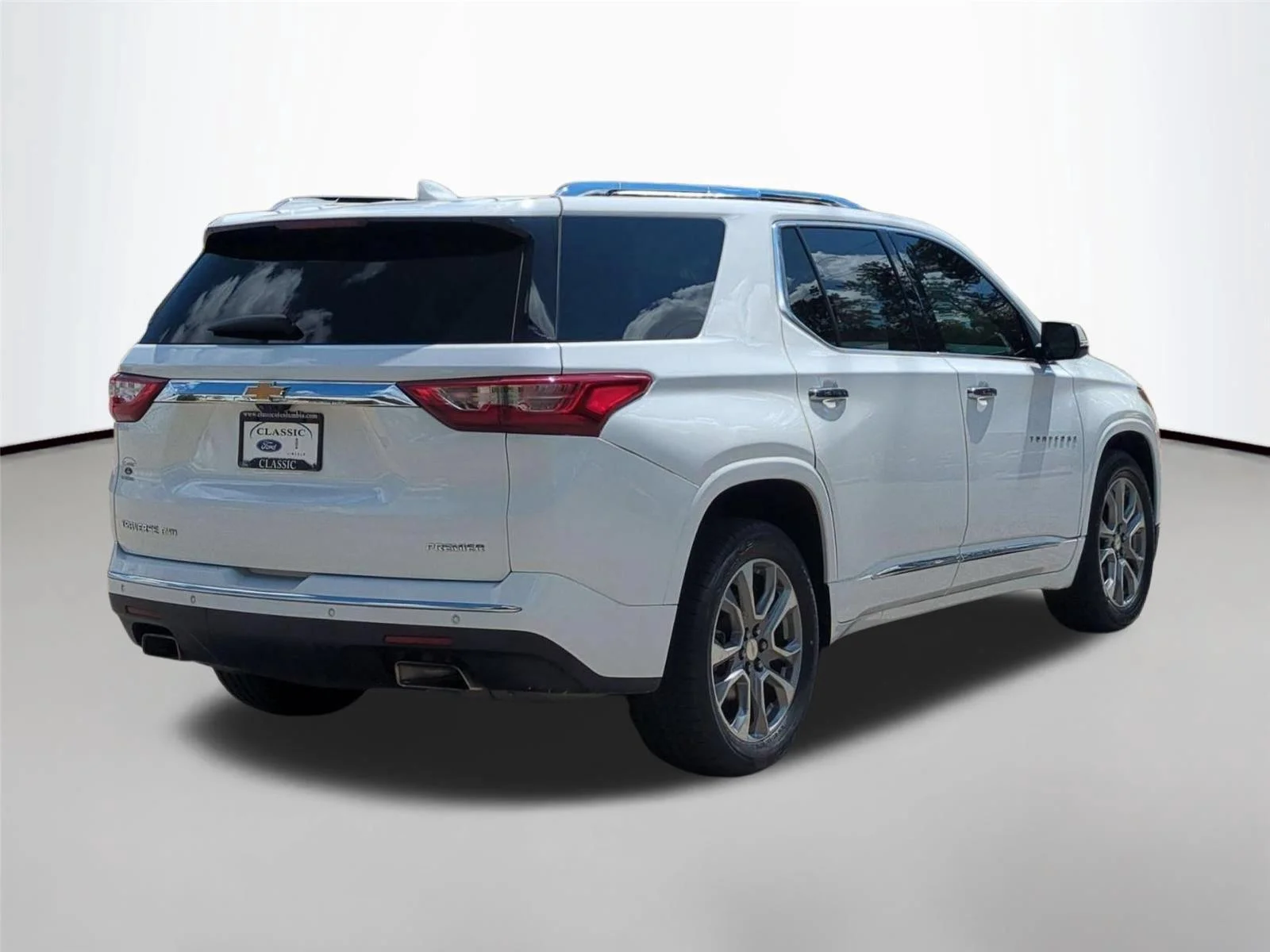 Used 2021 Summit White Chevrolet Premier image 5