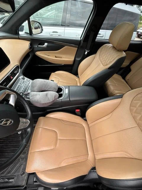 Used 2021 Gray Hyundai Calligraphy image 9