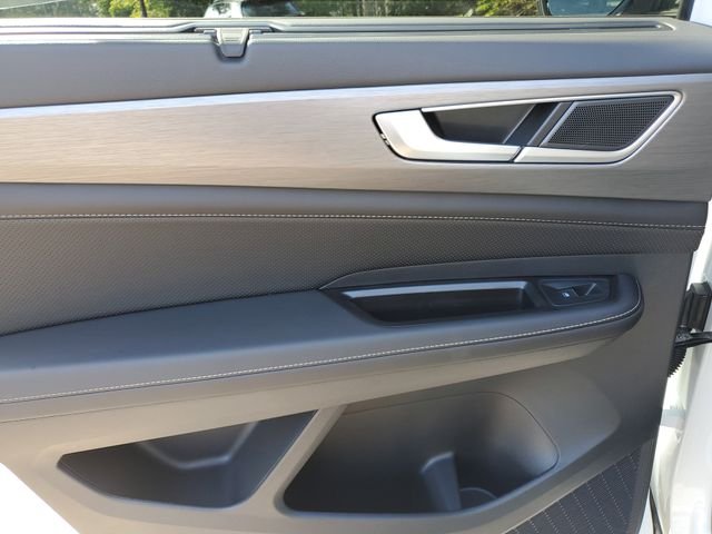 2026 Volkswagen Atlas Cross Sport SE w/Tech - Photo 13