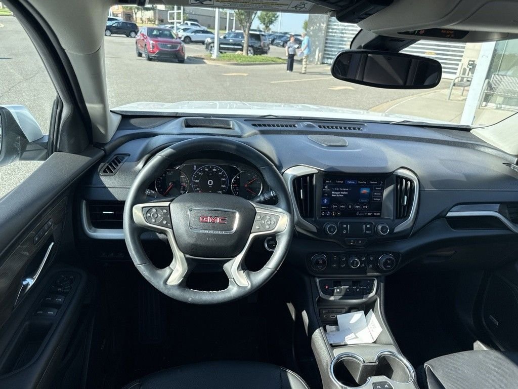 Used 2024 White GMC Denali image 12