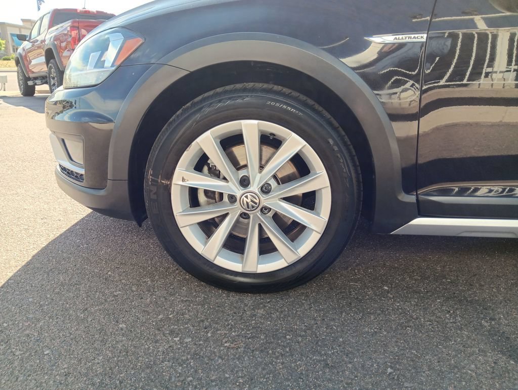 Used 2019 Black Volkswagen S image 26