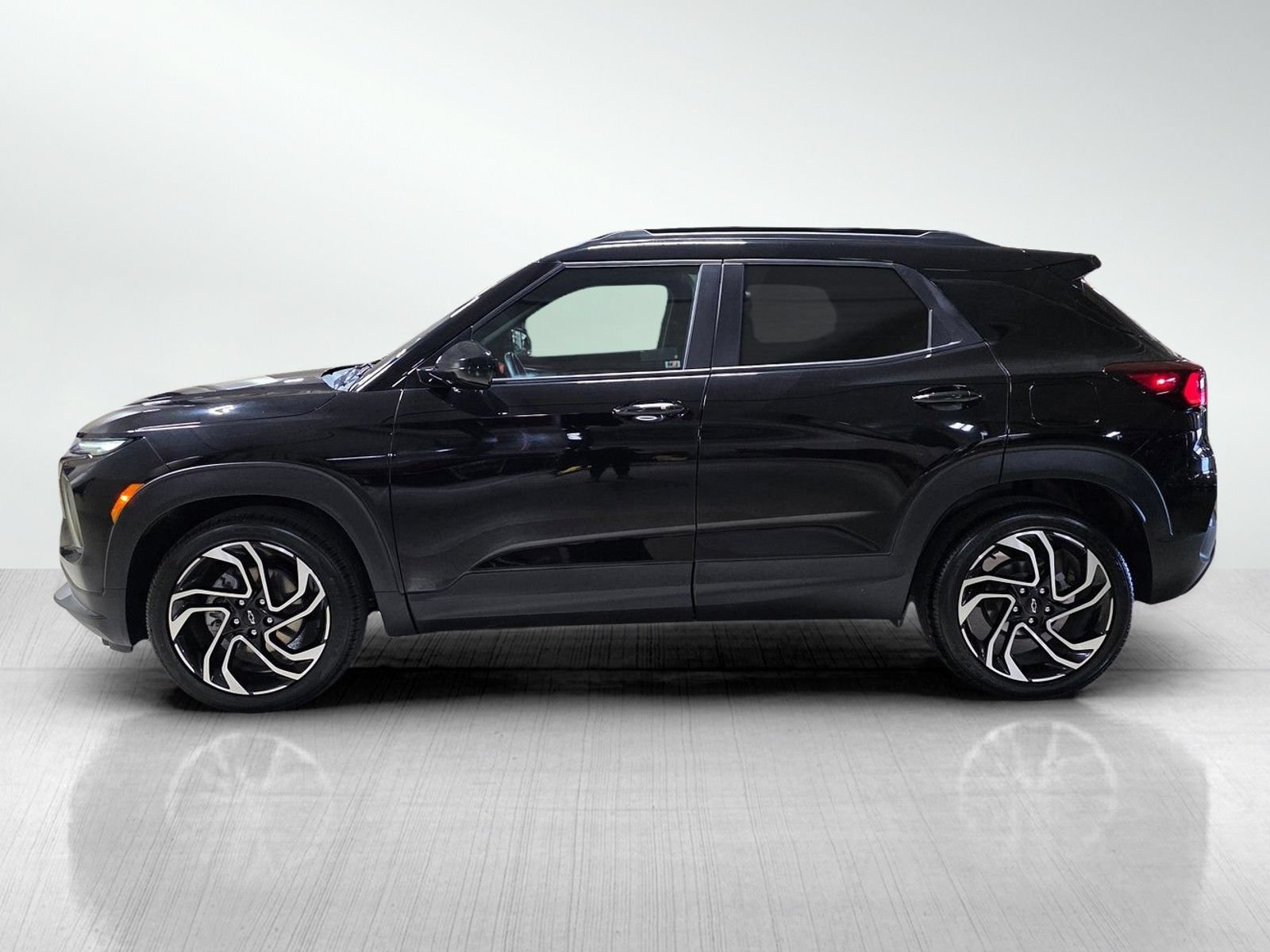 Used 2024 Mosaic Black Metallic Chevrolet RS image 4