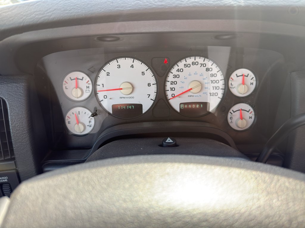 Used 2004 Black Clearcoat Dodge SLT image 17