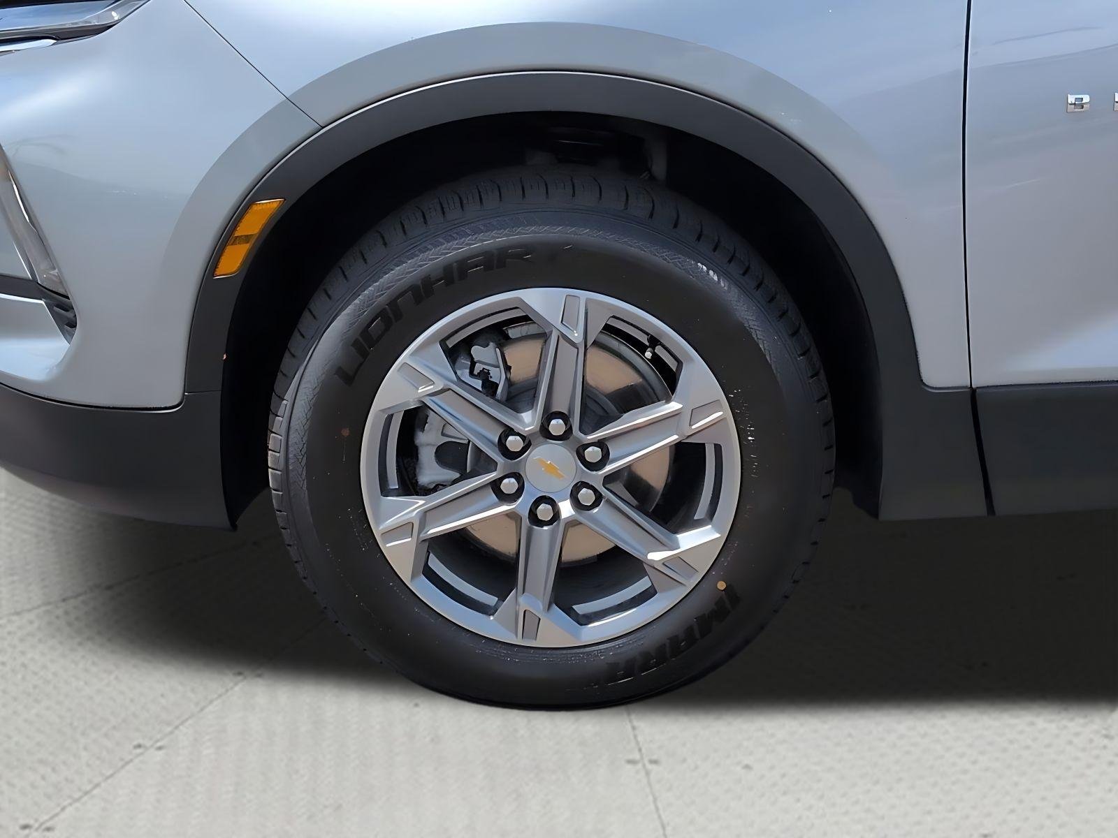 Used 2025 Sterling Gray Metallic Chevrolet 2LT image 34
