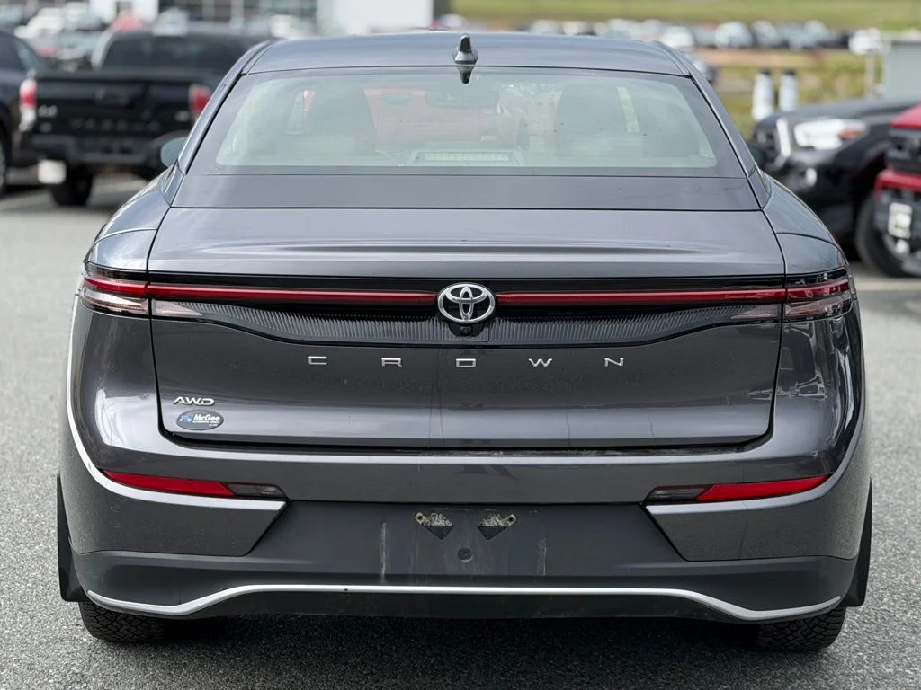 Used 2023 Gray Toyota XLE image 4