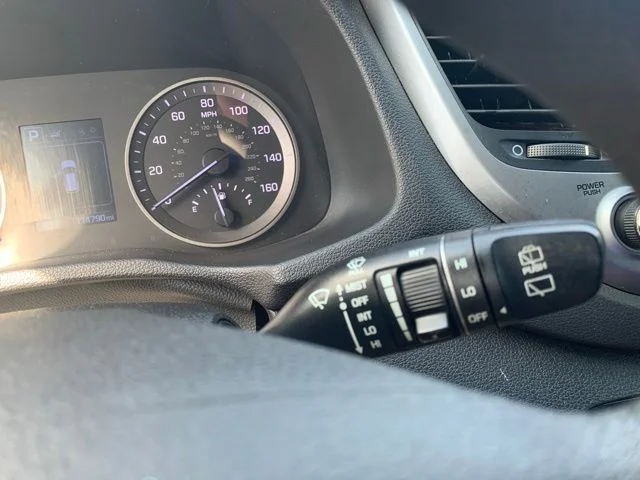 Used 2017 Gray Hyundai SE image 28