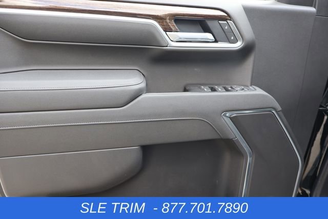 New 2026 Onyx Black GMC SLE image 13