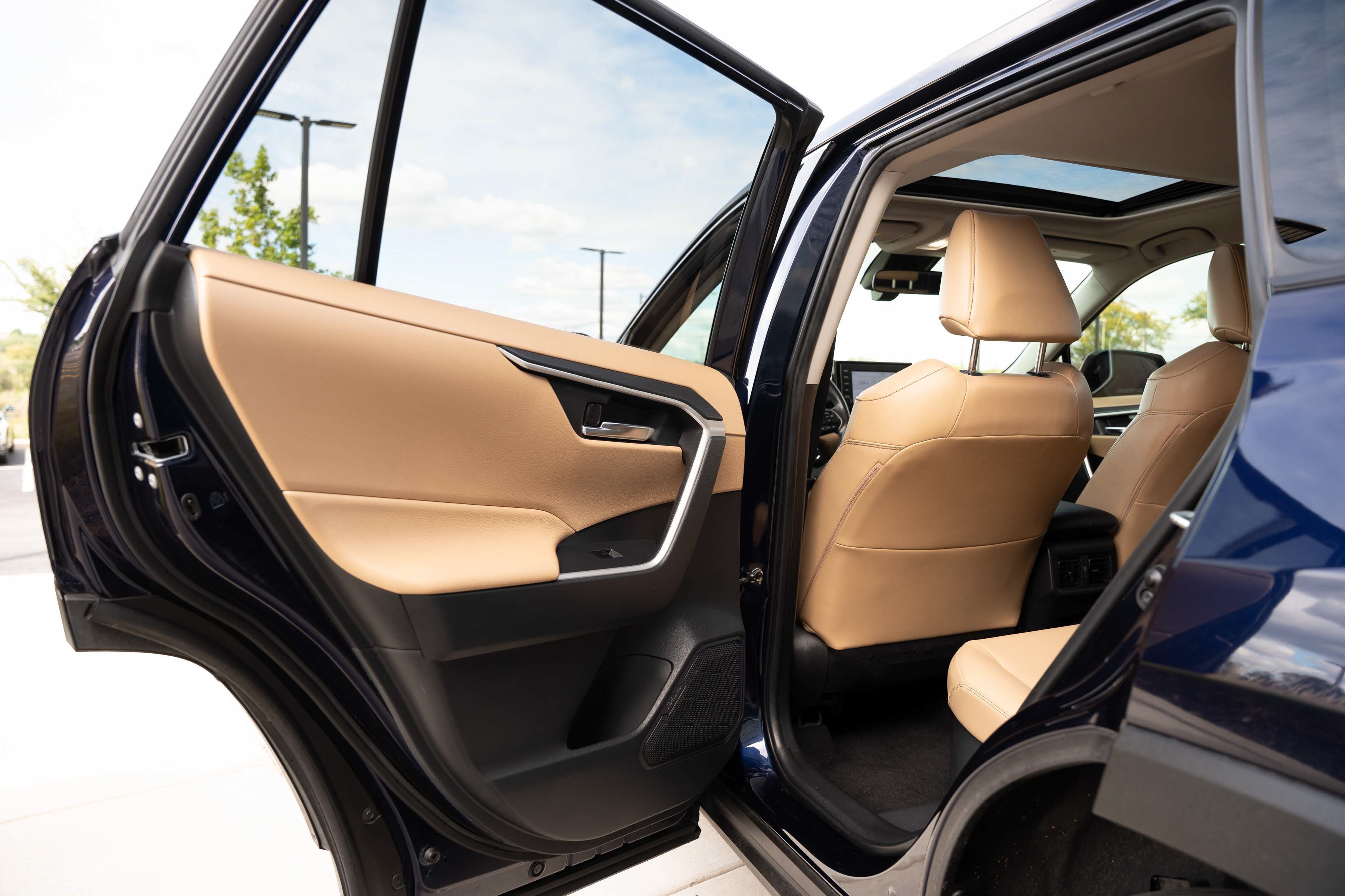 Used 2022 Blueprint Toyota Hybrid XLE Premium image 22