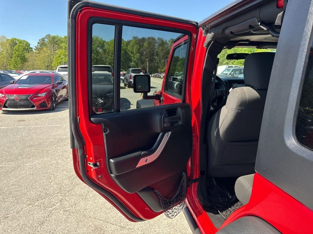 Used 2012 Red Jeep Unlimited Rubicon image 22
