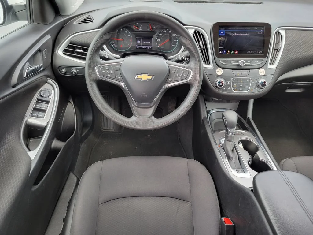 Used 2024 Summit White Chevrolet 1LT image 16