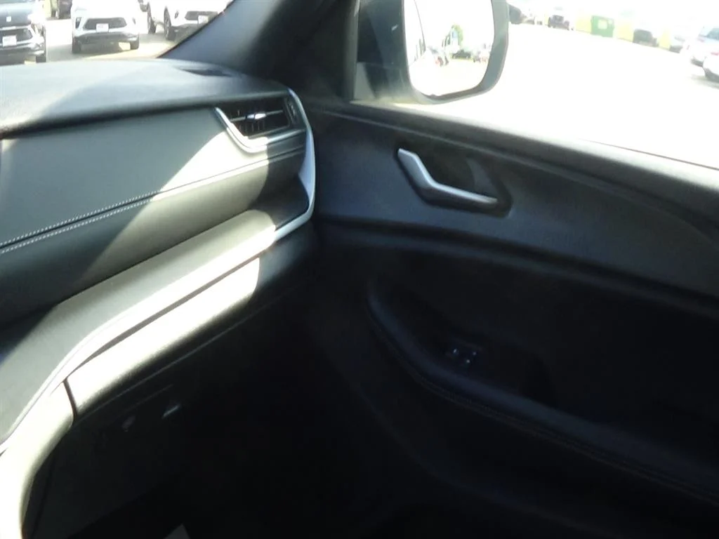 Used 2023 Bright White Clear Coat (pw7) Jeep 4xe image 34