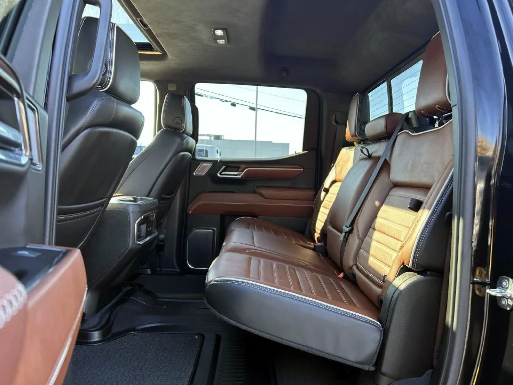 Used 2023 Onyx Black GMC Denali Ultimate image 17