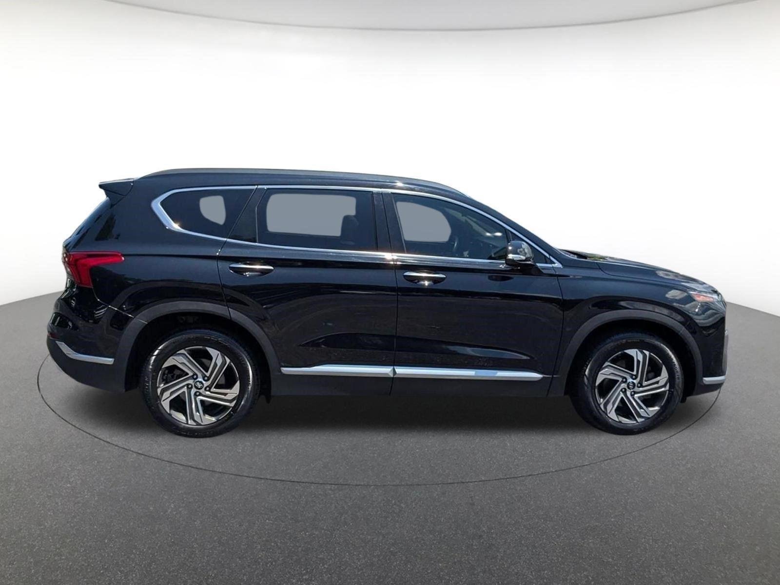 Used 2022 Twilight Black Hyundai SEL image 3