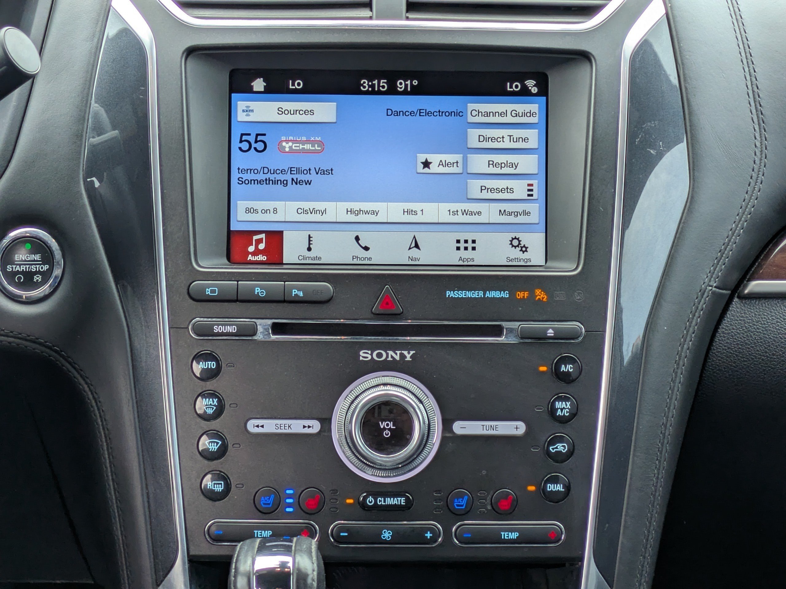 2018 Ford Explorer Platinum - Photo 17