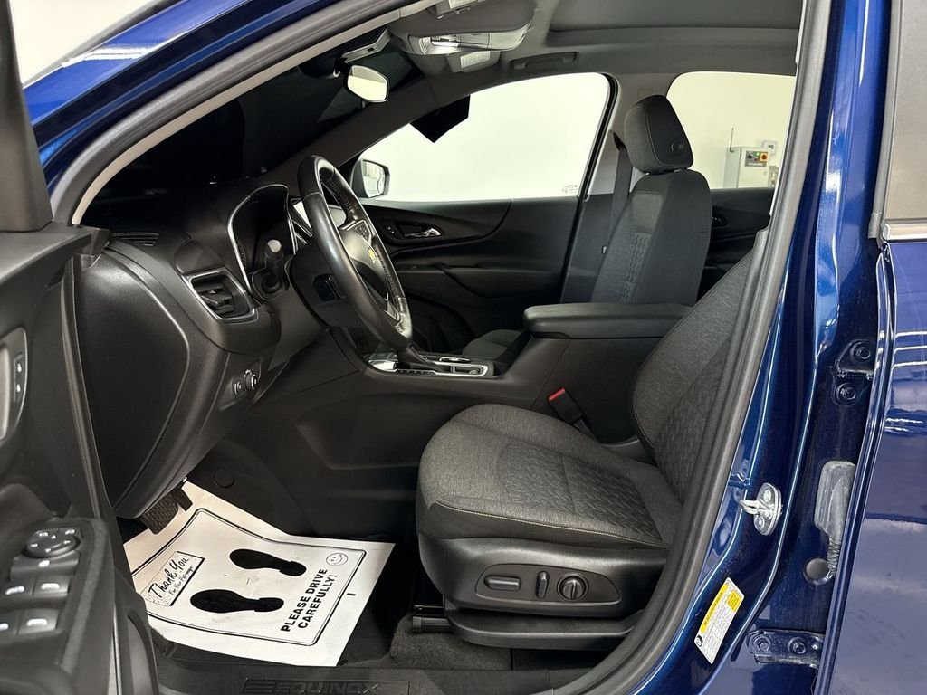 Used 2022 Blue Chevrolet LT image 12